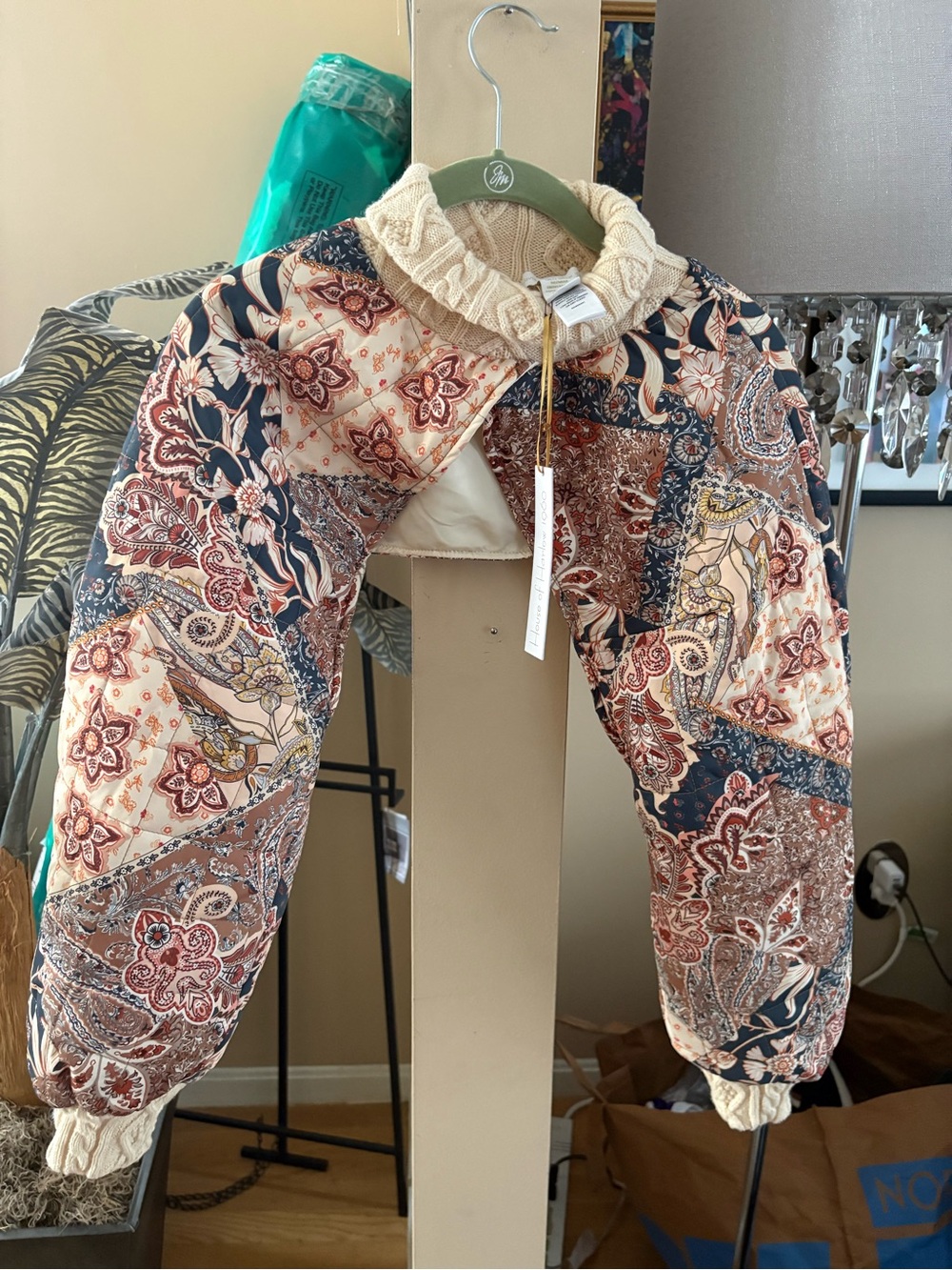 Quilted Paisley Patchwork arm warmer Jacket - Cream & Navy